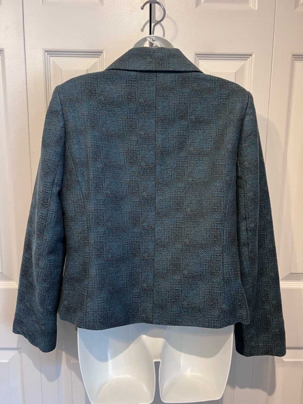 Ann Taylor Blueish Green Hints of Purple 2 Button Closure Lined Blazer Size 14P - Picture 6 of 10
